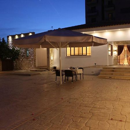 Villa Vanilla Agioi Theodoroi Exterior photo