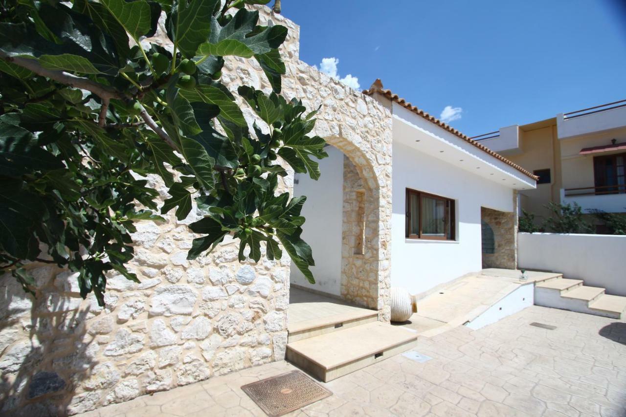 Villa Vanilla Agioi Theodoroi Exterior photo